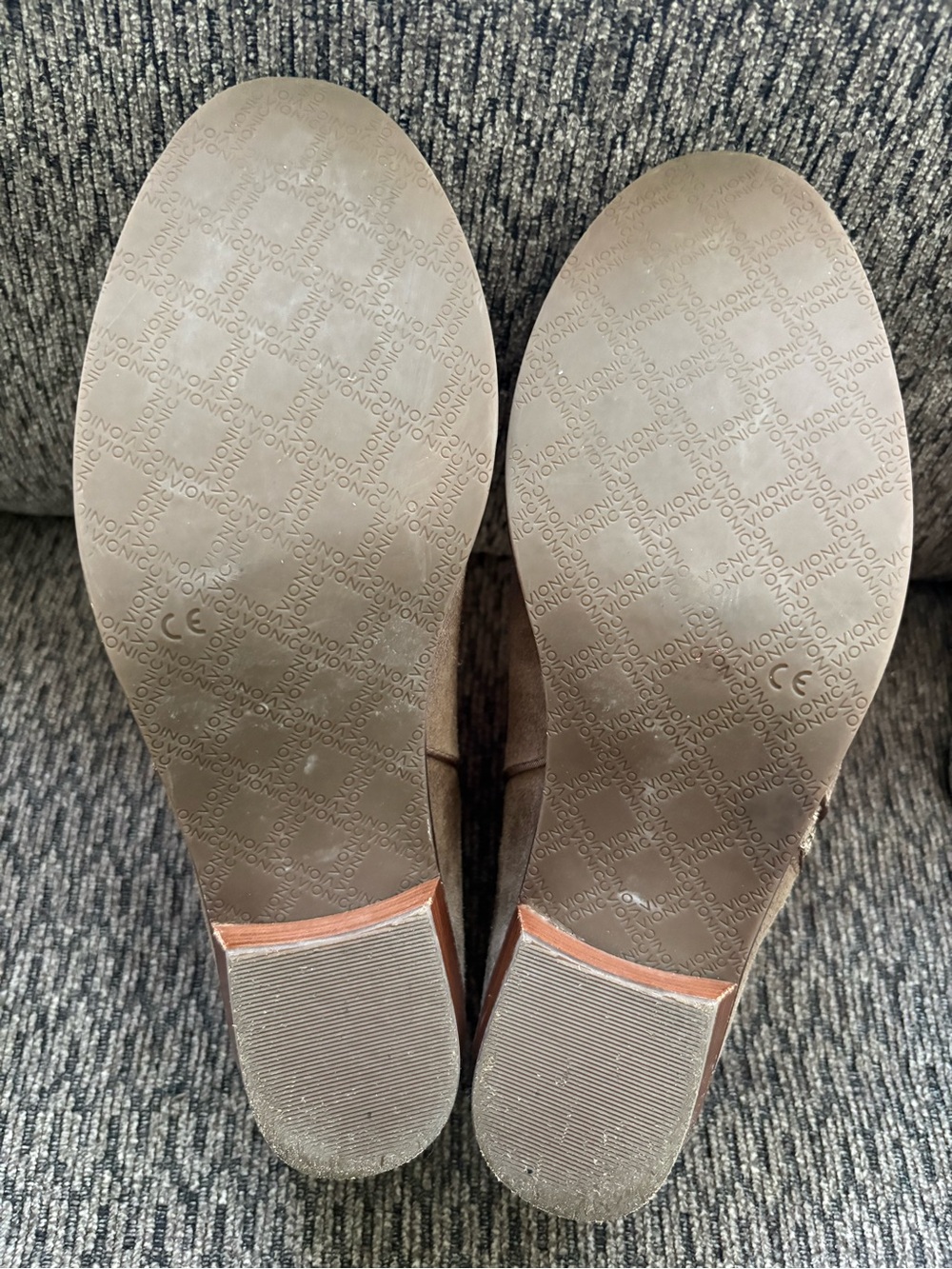 Vionic Serena Suede Ankle Boot Booties In Taupe Women’s 9.5 - Picture 11 of 11